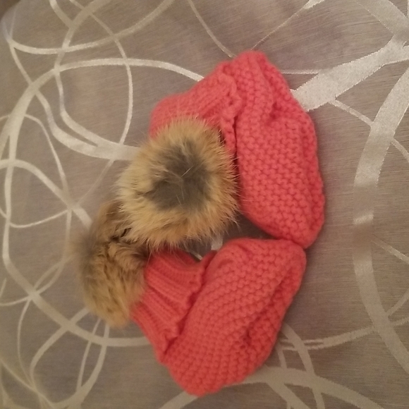 Baby booties - Picture 1 of 1